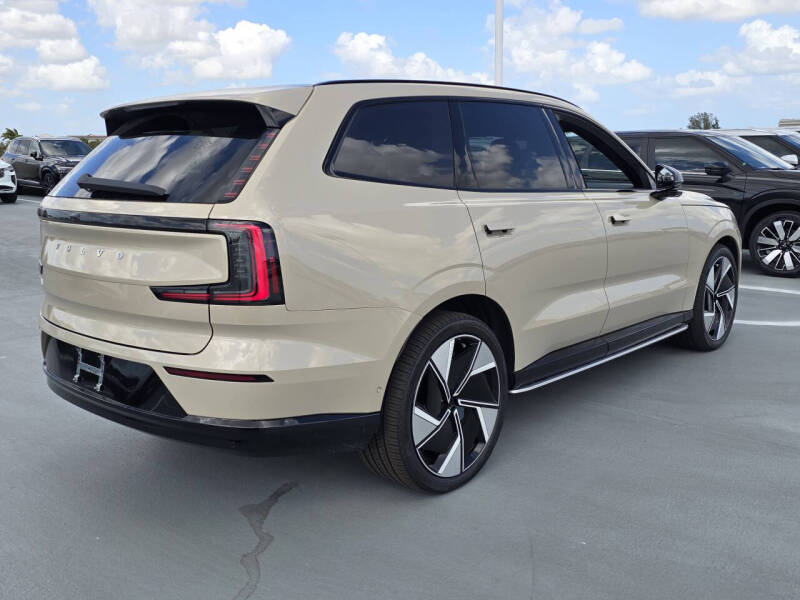 2025 Volvo EX90 Twin Performance Ultra 6P