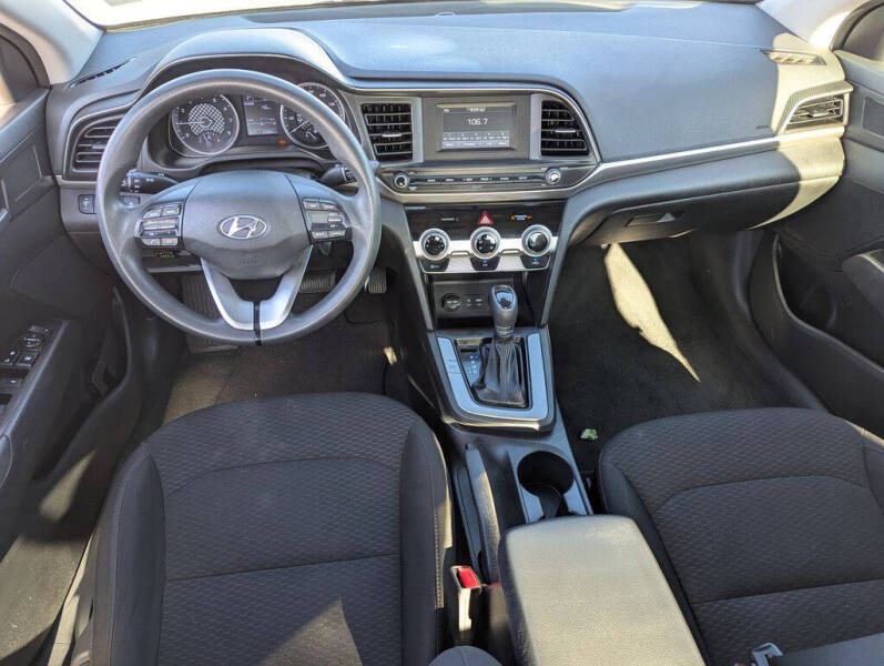 2019 Hyundai Elantra