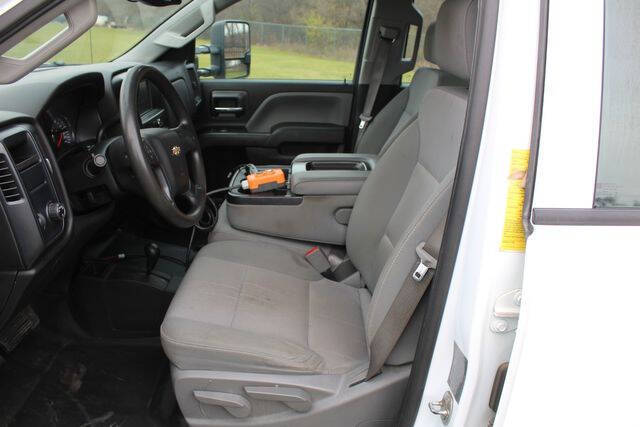 2016 Chevrolet Silverado 3500 Chassis Cab Work Truck photo 18