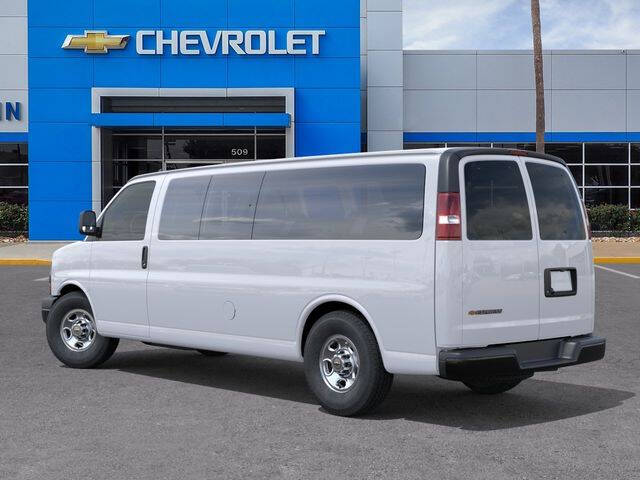 2025 Chevrolet Express LS 3500
