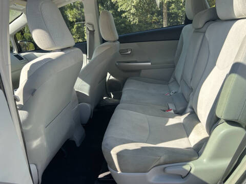 2013 Toyota Prius v Three