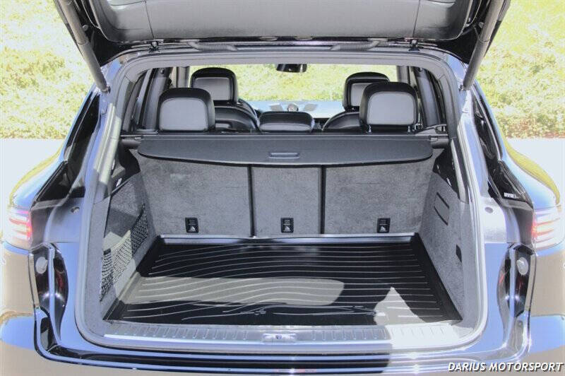 2019 Porsche Cayenne S