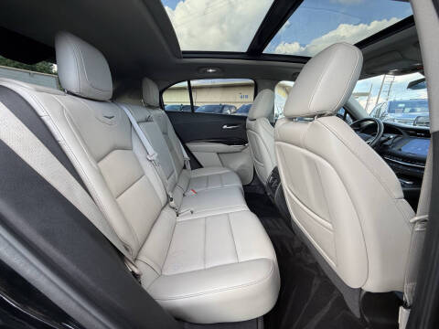 2021 Cadillac XT4 Premium Luxury