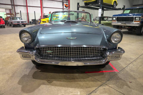 1957 Ford Thunderbird