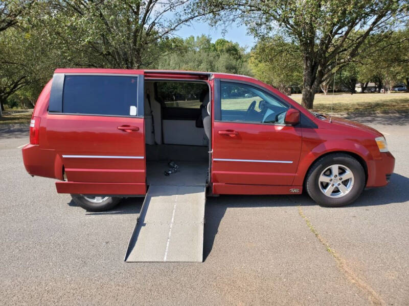 2008 Dodge Grand Caravan for sale at United Auto LLC in Fort Mill SC