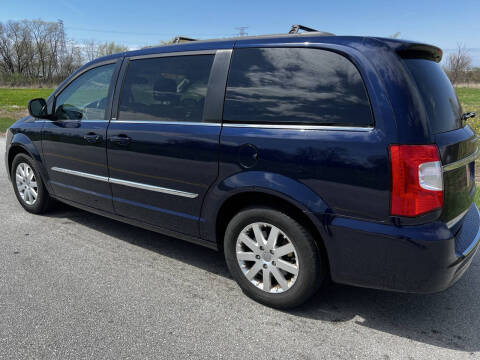 2014 Chrysler Town and Country Touring