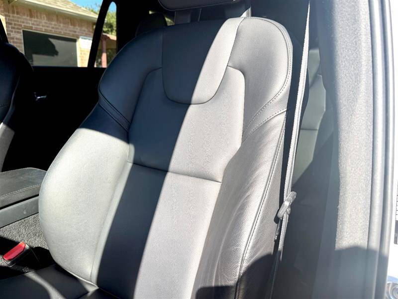 2020 Volvo XC90 T5 Momentum