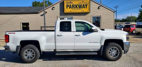 2016 Chevrolet Silverado 1500 for sale at Parkway Motors in Springfield IL