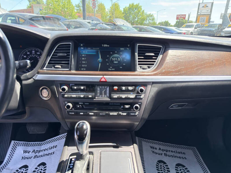 2017 Genesis G80
