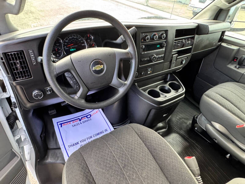 2023 Chevrolet Express 2500