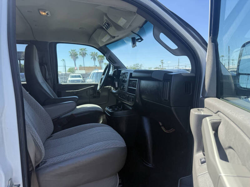 2018 GMC Savana LT 3500