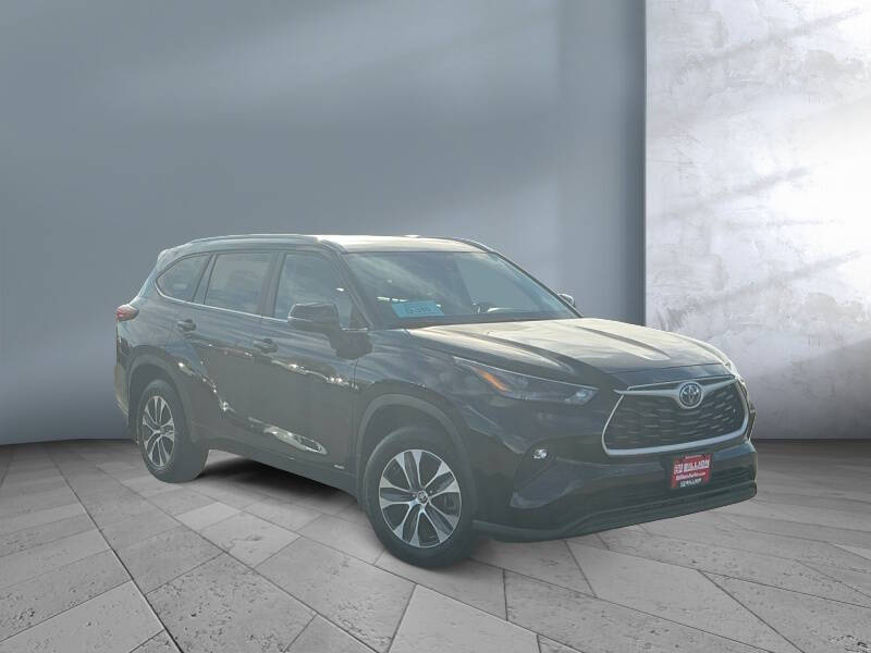 2023 Toyota Highlander Hybrid XLE