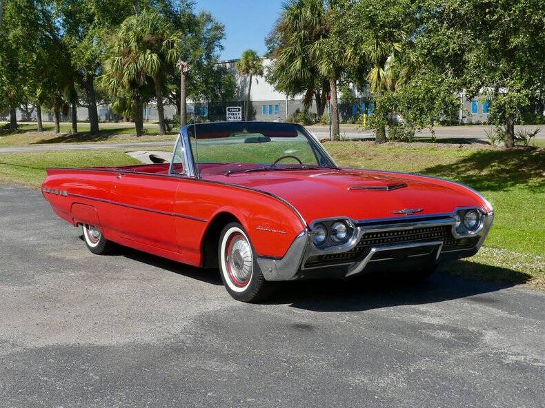 1962 Ford Thunderbird