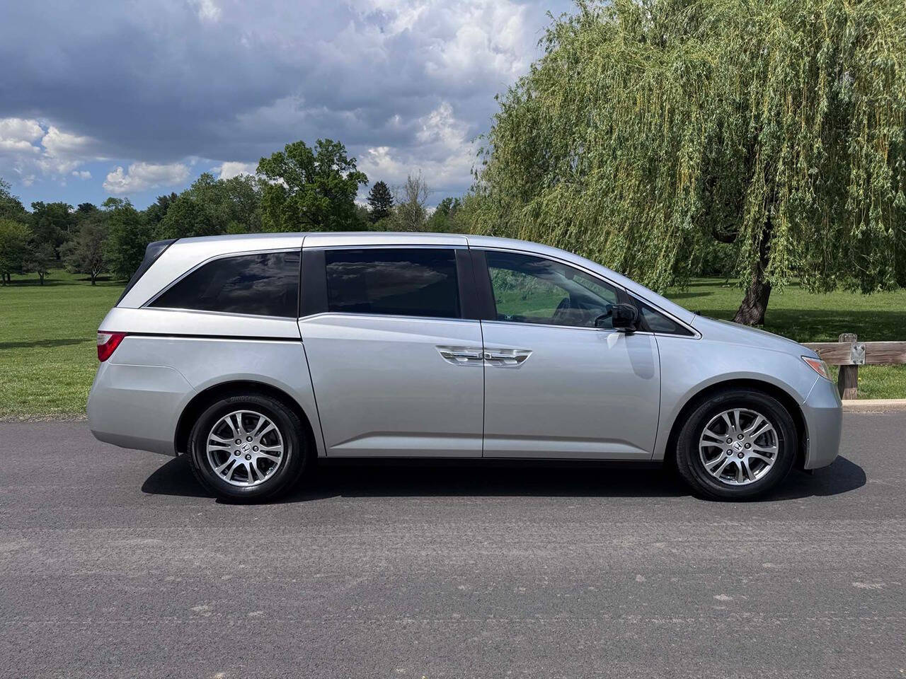 2011 Honda Odyssey 29