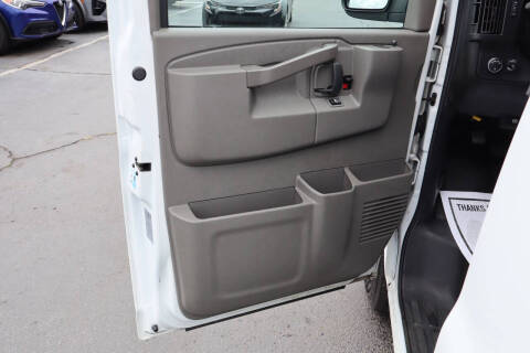 2023 GMC Savana 2500