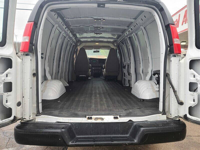 2021 Chevrolet Express 2500