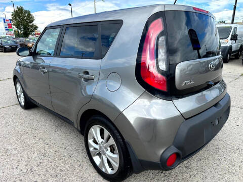 2015 Kia Soul +