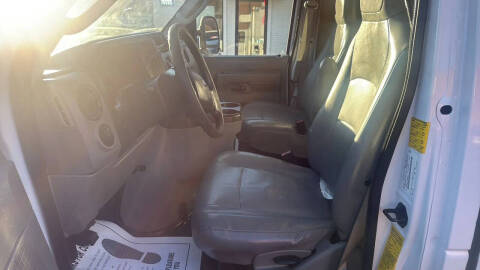 2012 Ford E-Series E-450 SD