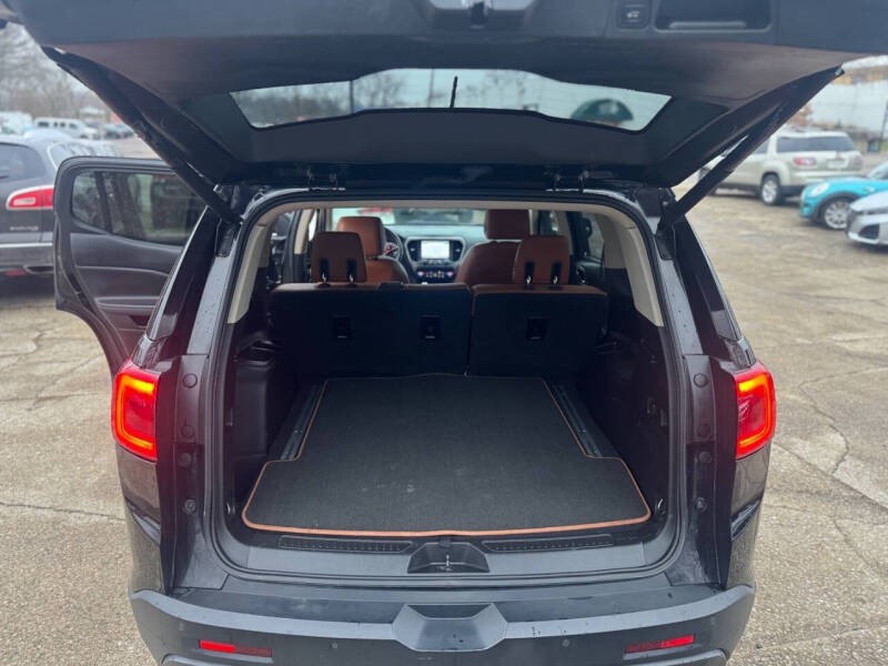 2017 GMC Acadia SLT-1