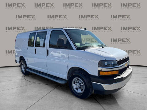 2023 Chevrolet Express 2500