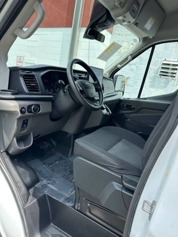 2023 Ford E-Transit