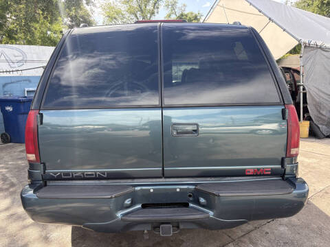 2000 GMC Yukon Denali