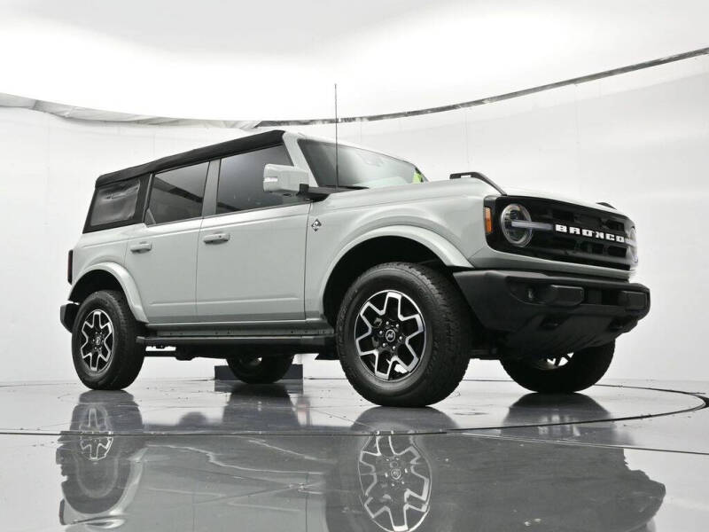 2024 Ford Bronco Outer Banks