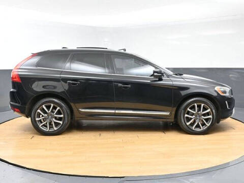 2017 Volvo XC60 T6 Dynamic