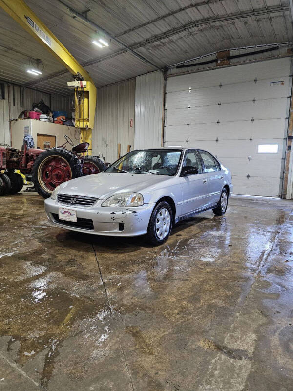 2000 Honda Civic for sale at WESTSIDE GARAGE LLC in Keokuk IA