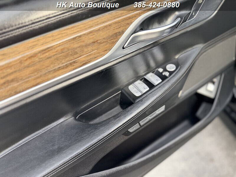 2017 BMW 7 Series 740i