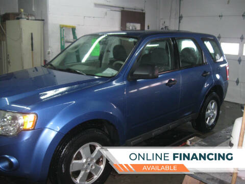 2009 Ford Escape for sale at C&C AUTO SALES INC in Charles City IA