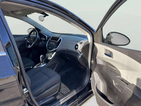 2017 Chevrolet Sonic LT Auto