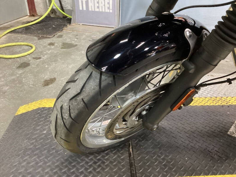 2016 Triumph Thruxton 1200