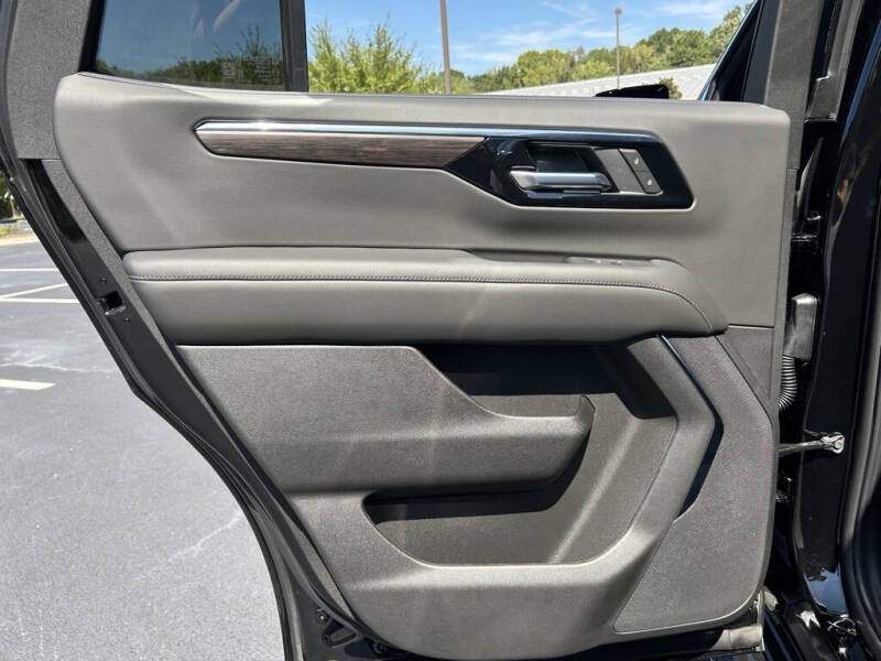 2025 Chevrolet Tahoe LS