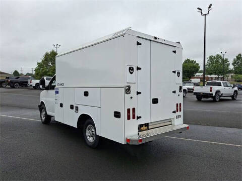 2025 Chevrolet Express 3500