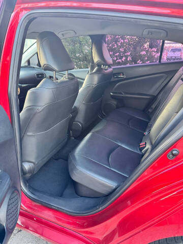 2017 Toyota Prius Three Touring
