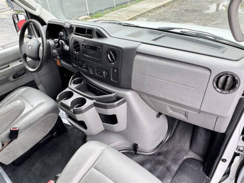 2013 Ford E-Series E-150