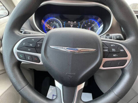 2017 Chrysler Pacifica LX