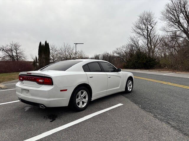 2012 Dodge Charger SE