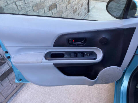 2013 Toyota Prius c