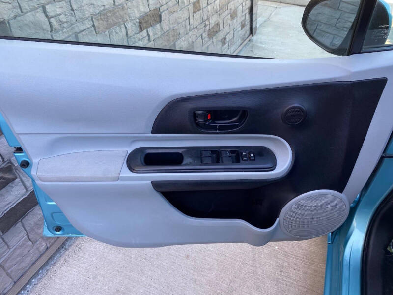 2013 Toyota Prius c