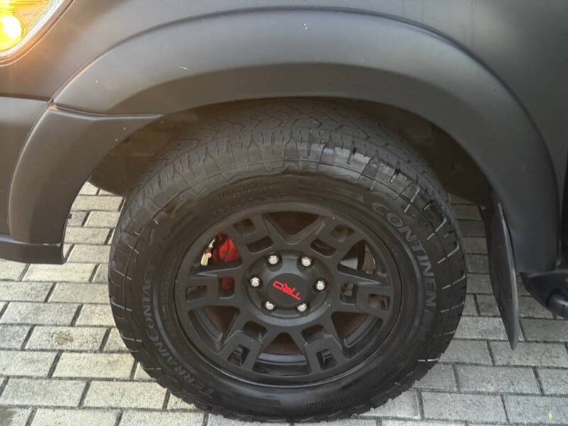 2003 Toyota Sequoia SR5