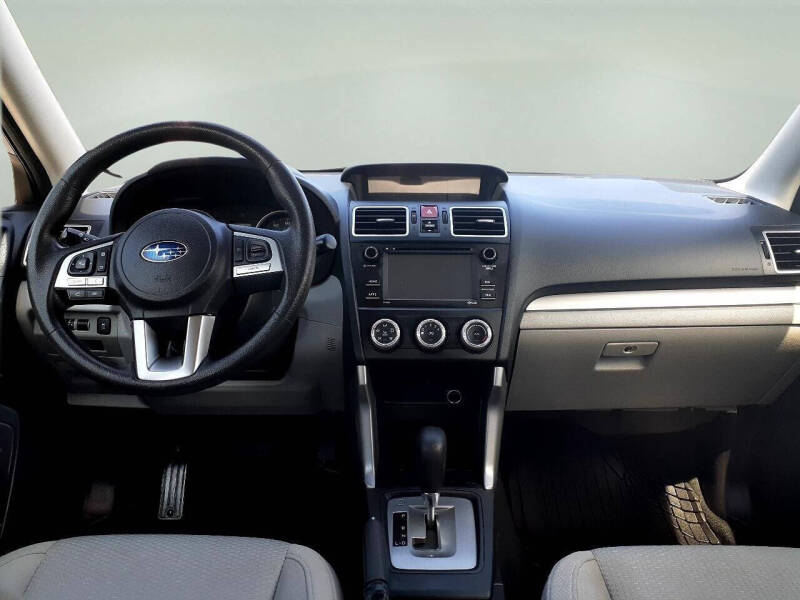 2017 Subaru Forester 2.5i