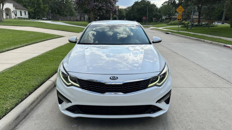 2019 Kia Optima LX photo 7