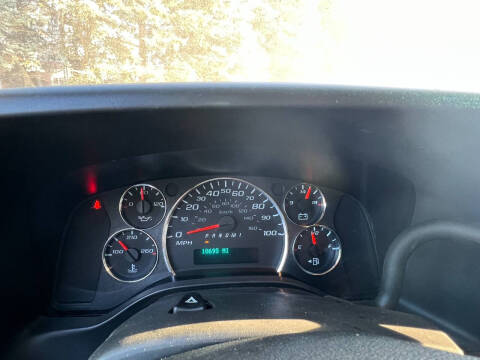 2025 Chevrolet Express 2500