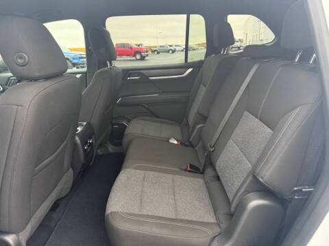 2025 GMC Acadia Elevation