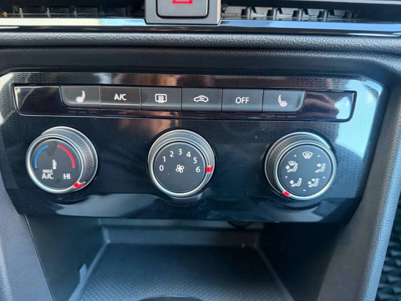 2025 Volkswagen Taos S 4Motion