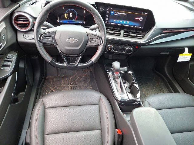 2025 Chevrolet Trax RS