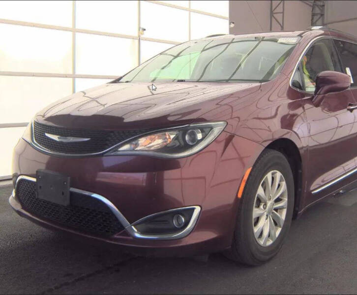 2018 Chrysler Pacifica Touring L