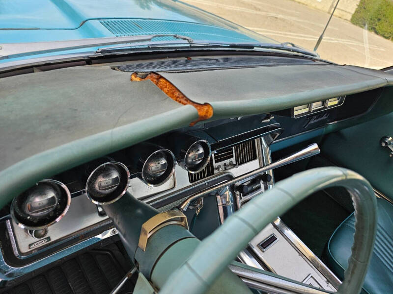 1964 Ford Thunderbird